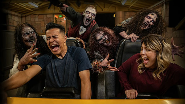 Fright Fest Extreme | Photo: Six Flags Magic Mountain