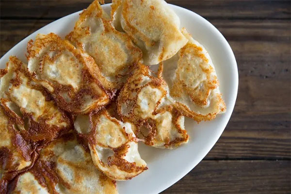 Pan-Fried Pork Dumplings | Photo: Luscious Dumplings