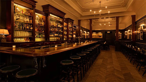 The Black Cat | Photo: OpenTable