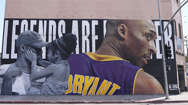 “Legends Are Forever” by Royyal Dog | Photo: Eddy Choz