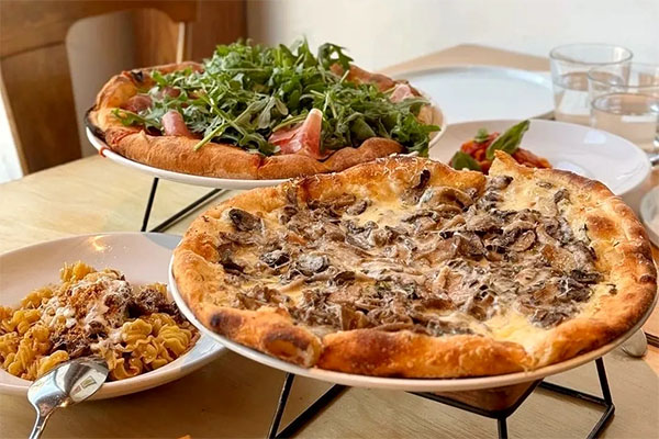 Mixed Mushroom & Burrata and Prosciutto di Parma | Photo: Milo & Olive