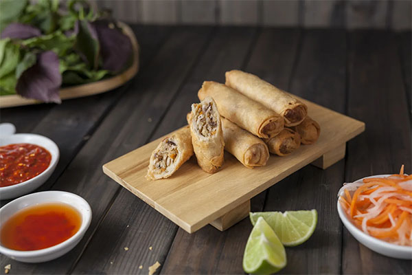 Eggless Egg Rolls | Photo courtesy of Âu Lạc