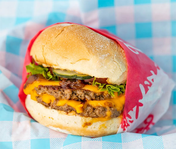 Monty's Good Burger | Photo: Jakob Layman