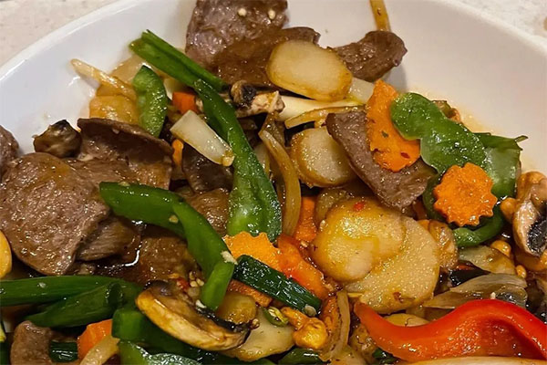 Spicy Cashew Nuts | Photo courtesy of Salaya