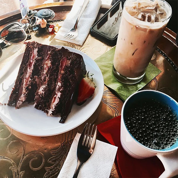 Chocolate strawberry cake | Photo: Loft Cafe