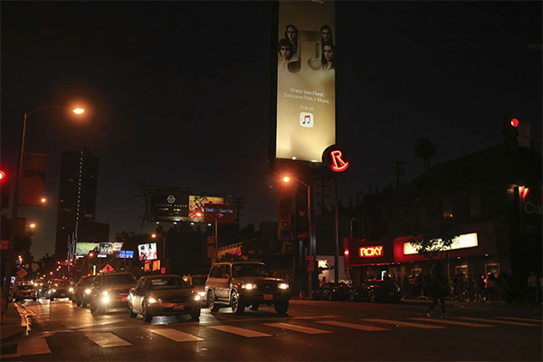 The Roxy on Sunset | Photo: Yuri Hasegawa