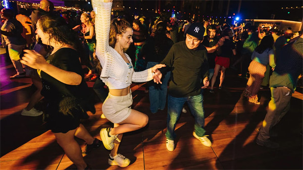 Dance DTLA | Photo: The Music Center
