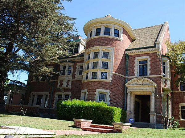 Rosenheim Mansion