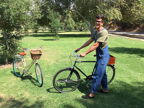 Biking Zoo Drive in Griffith Park | Photo: Joshua Johnson