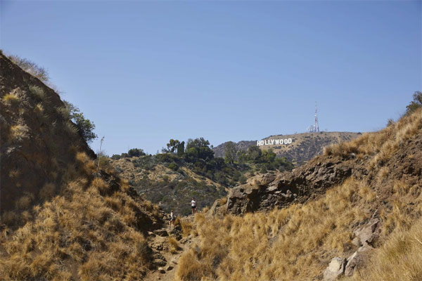 布朗森峡谷（Bronson Canyon）