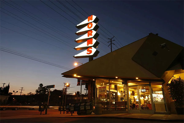 NORMS Restaurant - West Hollywood